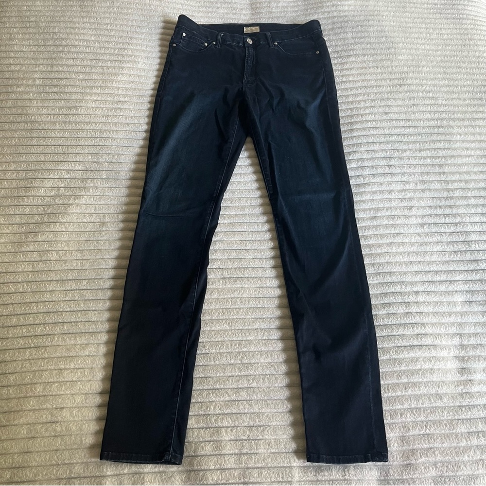 MOTHER High Waisted Looker Jeans in Flashback